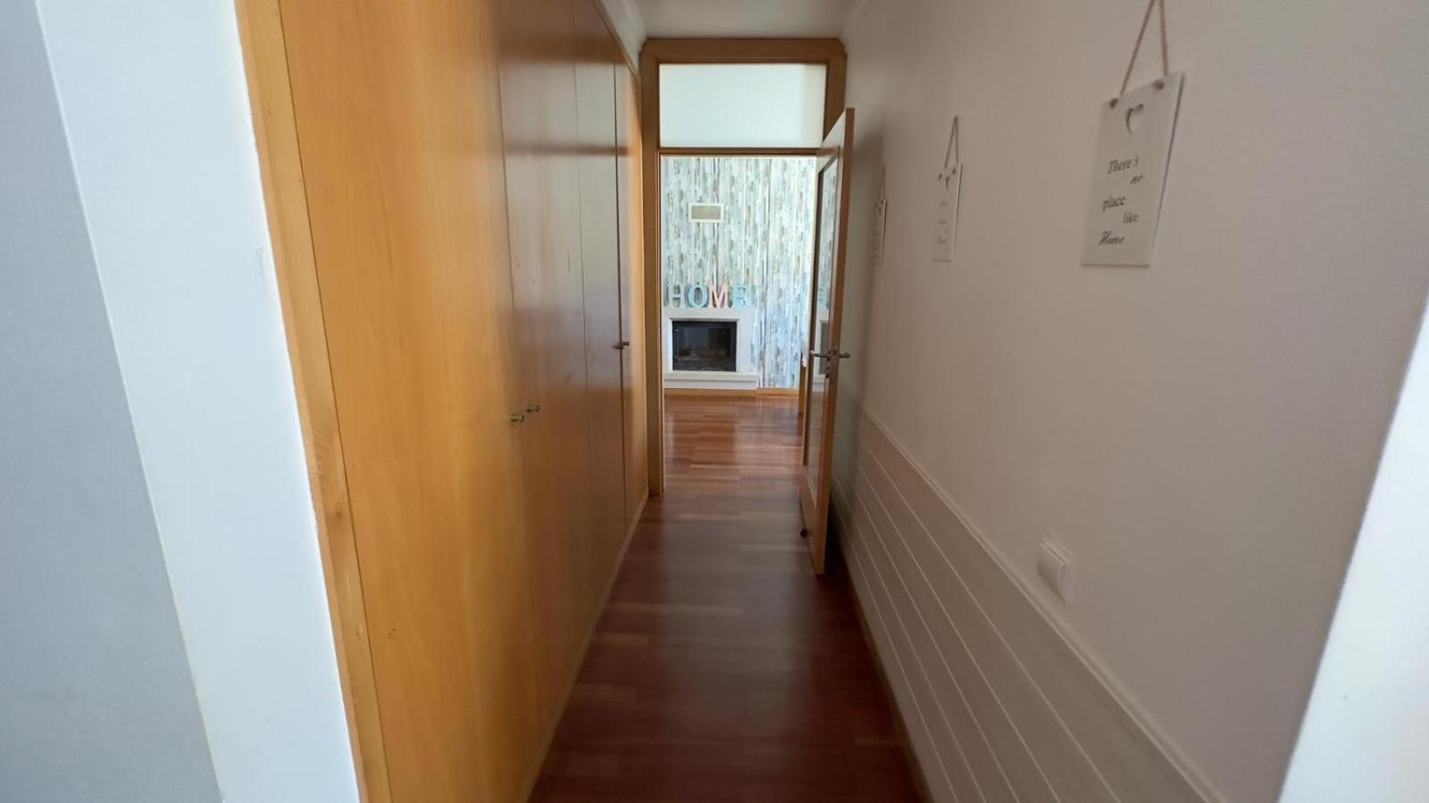 Espacoso T3 Com Terraco & Churrasqueira Apartment *