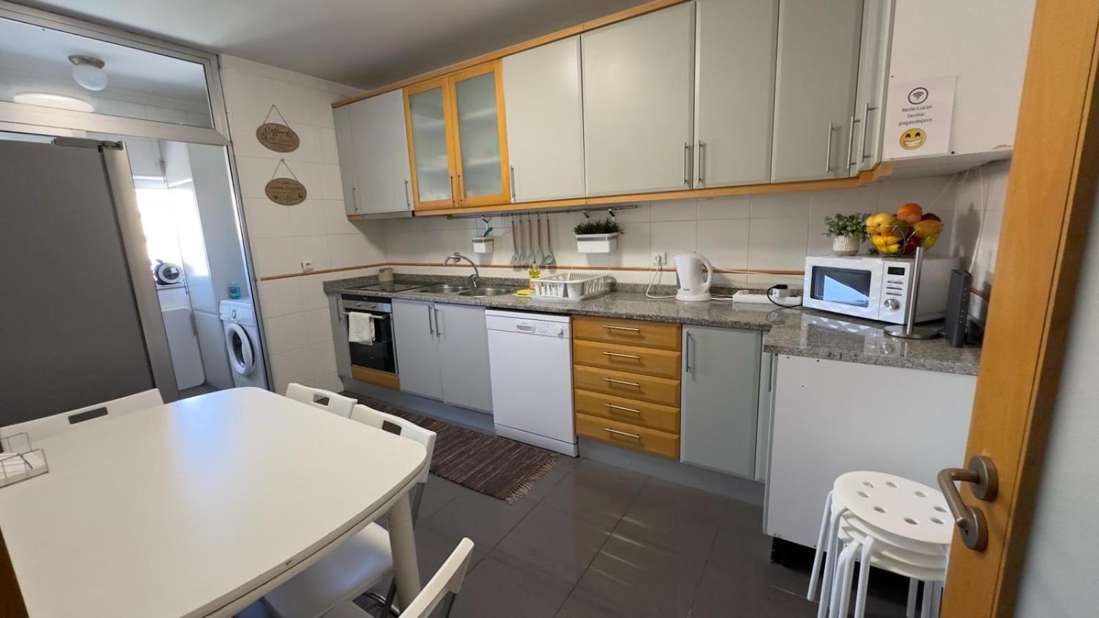 Apartment Espacoso T3 Com Terraco & Churrasqueira Campo (Porto)